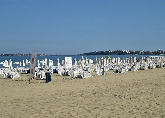 студио до кики бийч Apartment *