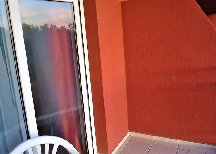 Apartment студио до кики бийч *