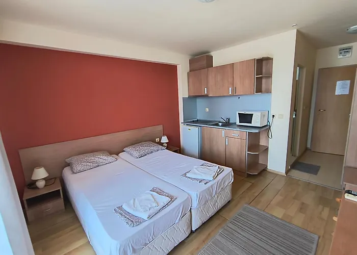 Apartment студио до кики бийч