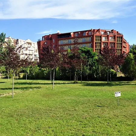 студио до кики бийч Sunny Beach