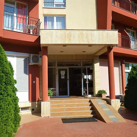 студио до кики бийч * Sunny Beach