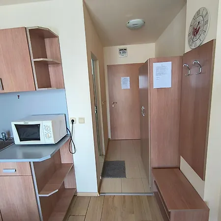 студио до кики бийч Apartment