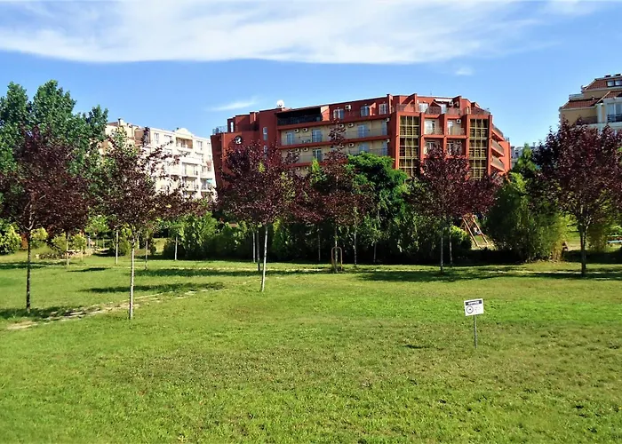 студио до кики бийч Slantchev Briag